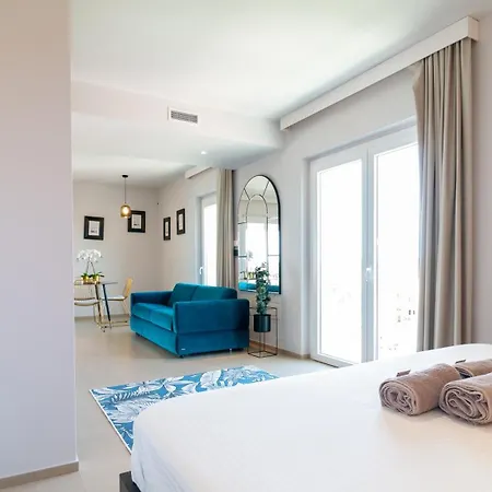 公寓 Attico Leopardi 100 - By Sardinianworld Càbras